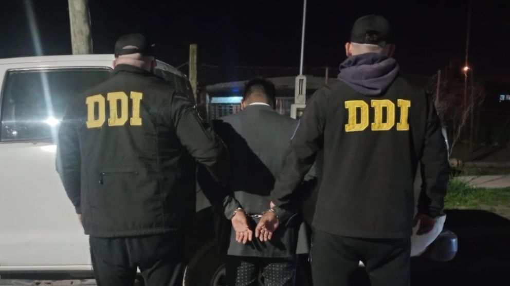 Así fue reducido uno de los religiosos que era buscado por los investigadores.