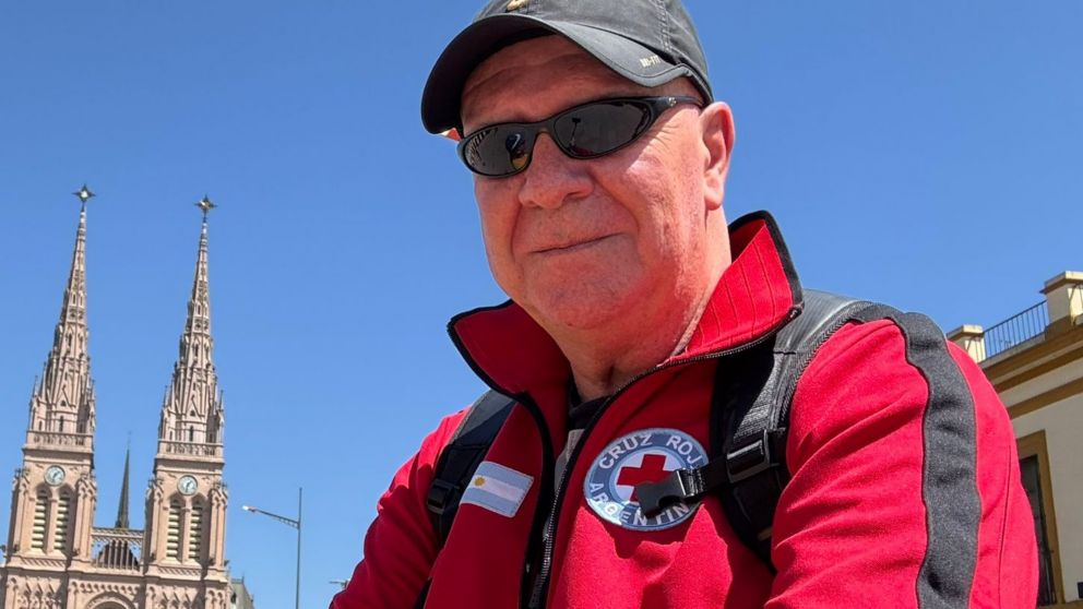 La historia de Carlos Ventura, el fotógrafo de Crónica que fue caminando a Luján.