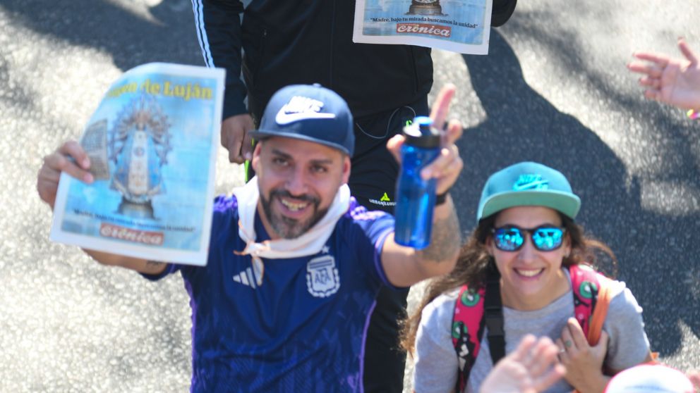 �Peregrinaci�n a Luj�n junto a Cr�nica (Foto: Pablo Vill�n).