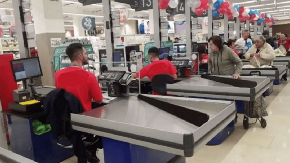 Ofertas laborales con mínimos requisitos en famosa cadena de supermercados.