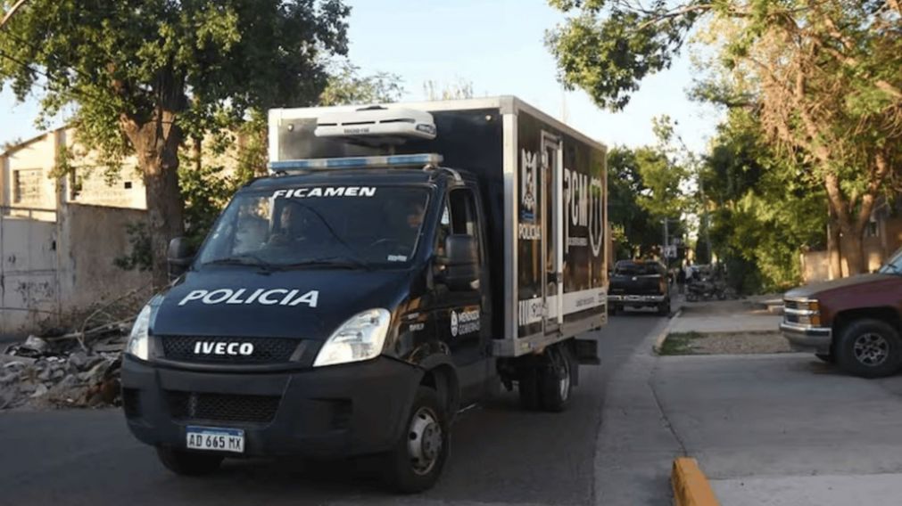 Un ex convicto sometió a una feroz paliza a su hijo y a su ex pareja, y murió en un hecho dramático (Gentileza de Los Andes).