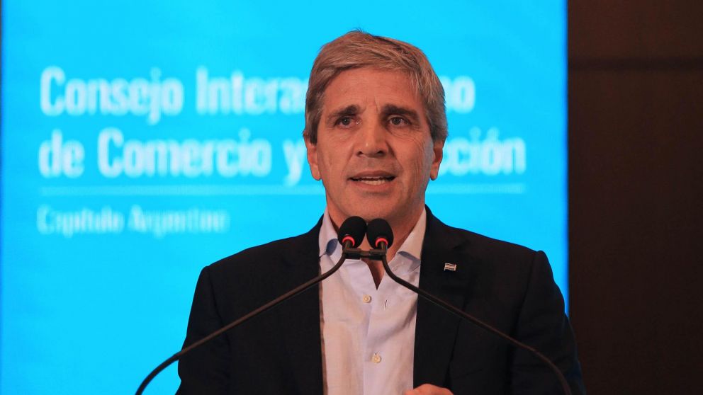 Caputo: "La finalidad del blanqueo no es recaudatoria, sino reactivadora de la economía".