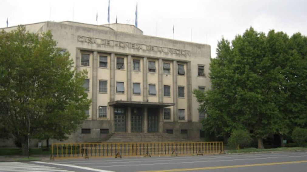 El Gobierno cerrar� la ex Ciccone y reestructurar� la Casa de la Moneda.