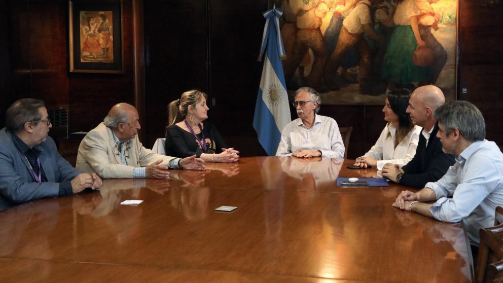 Lugones design� a los nuevos integrantes del Consejo de Administraci�n del Hospital Garrahan.