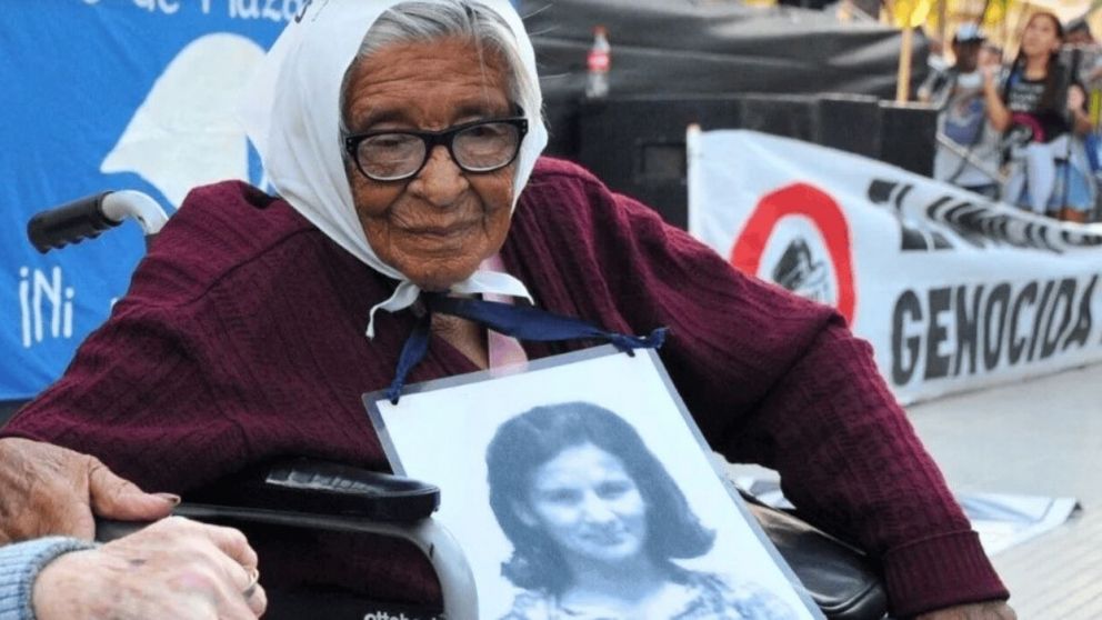 Otilia Acuña fue un emblema de Madres de Plaza de Mayo (El Litoral).