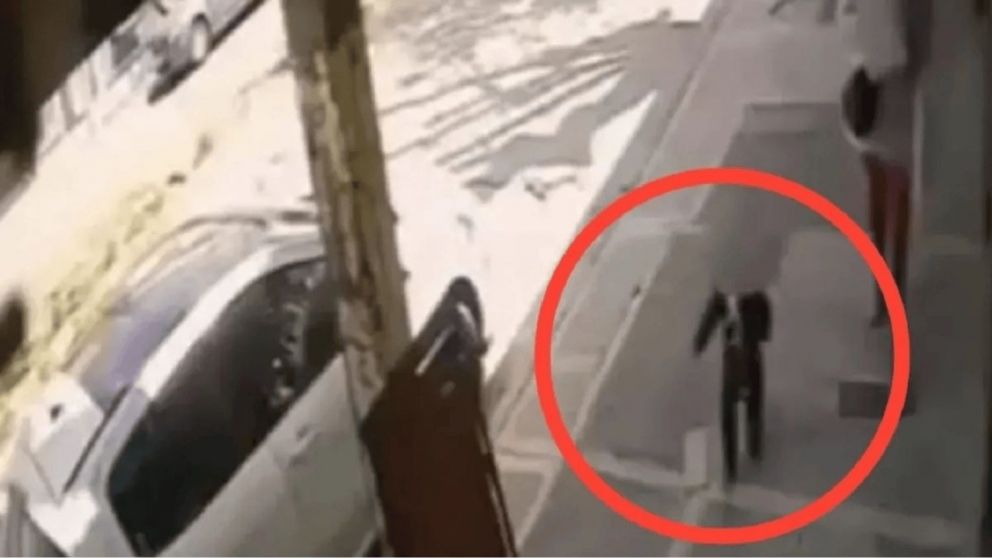 El niño fue encontrado a las pocas cuadras del jardín por una vecina.