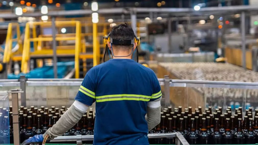 Importante cervecería amplia sus búsquedas laborales a estudiantes universitarios que quieran crecer profesionalmente.