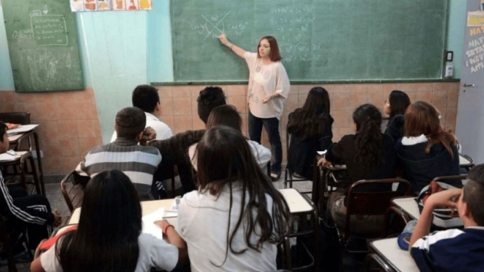El Gobierno porteño pondrá en marcha en algunas secundarias de la Ciudad una prueba piloto de un nuevo sistema de aprendizaje.