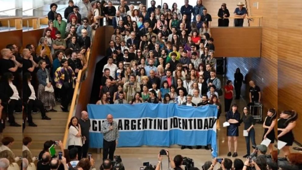 Festival de San Sebast�an, comunicado de la comitiva argentina: "Actualmente nos enfrentamos a una par�lisis absoluta que ha herido de muerte al cine argentino"