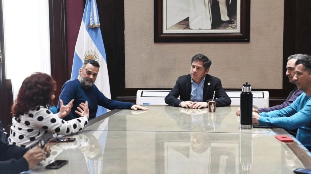 Axel Kicillof y Andrés Larroque se reunieron con Barrios De Pie para debatir sobre las políticas públicas de la Provincia