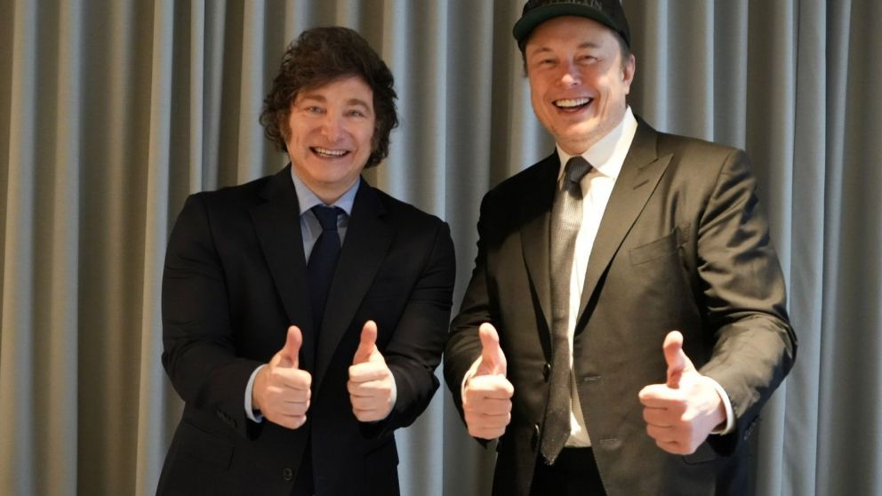 Javier Milei y Elon Musk, pulgares arriba en su tercer encuentro en Nueva York.
