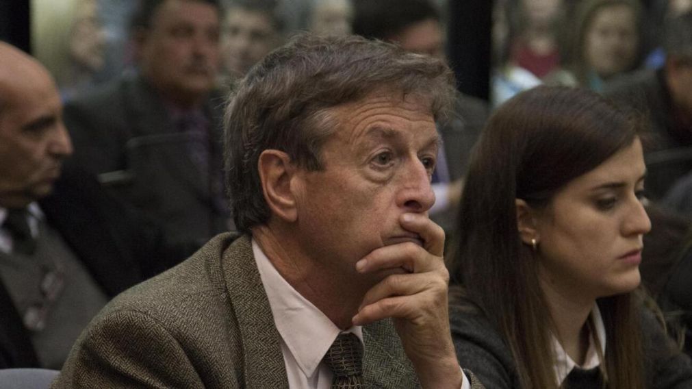 Se entregó el comisario Rubén Santos, ex jefe de la Policía del gobierno de De La Rúa.