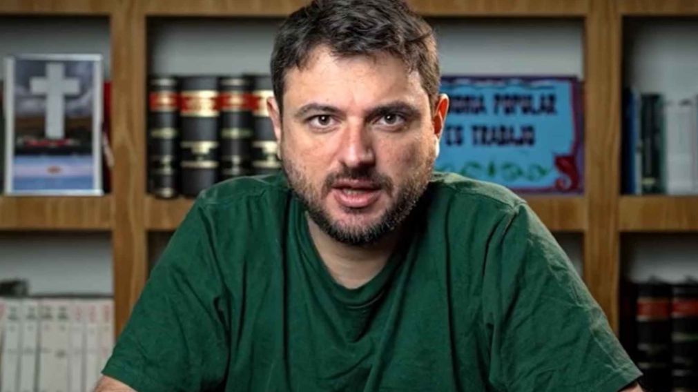 Juan Grabois respondió tras ser increpado en el aeropuesrto de Ezeiza: "Nunca me van a callar"