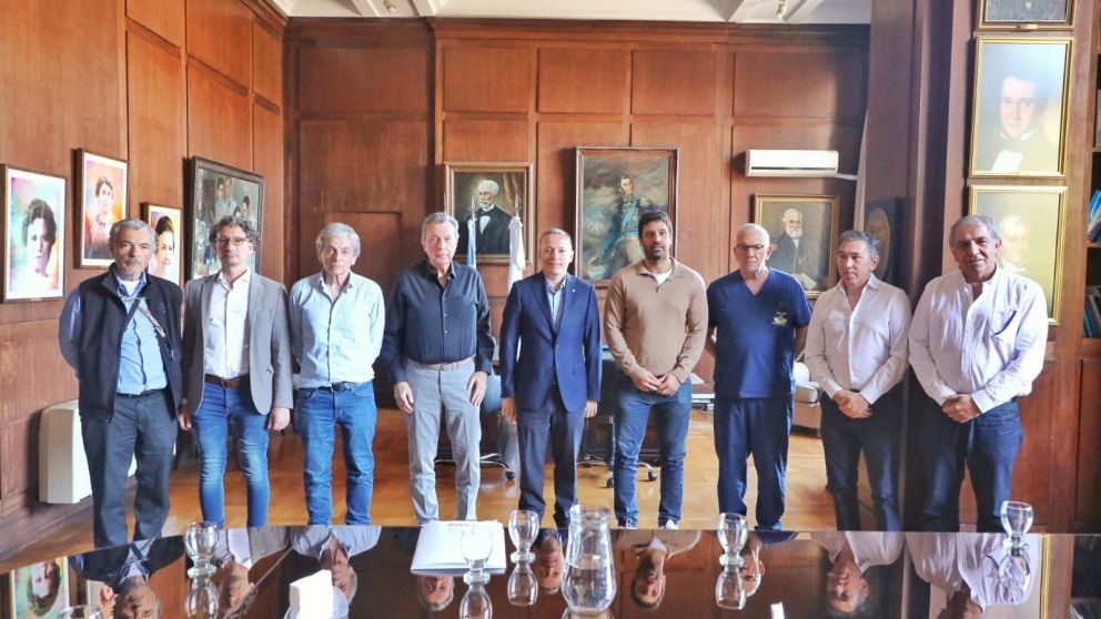 Fernando Gray se reunió con referentes de la comunidad universitaria de la UBA
