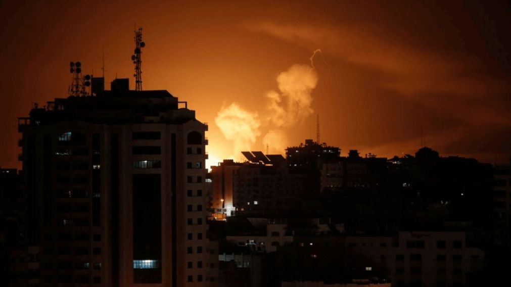 De noche, el ej�rcito israel� bombarde� siete zonas de El L�bano.