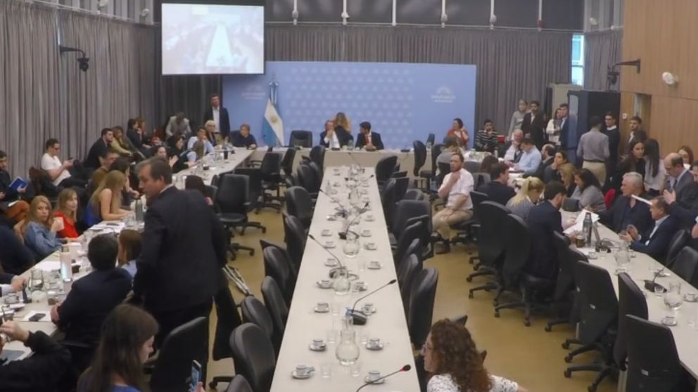 El debate en el plenario de comisiones de Asuntos Constitucionales y de Justicia.