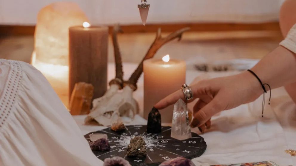 Superluna de septiembre: rituales para aprovechar su energía y atraer amor, salud y abundancia.
