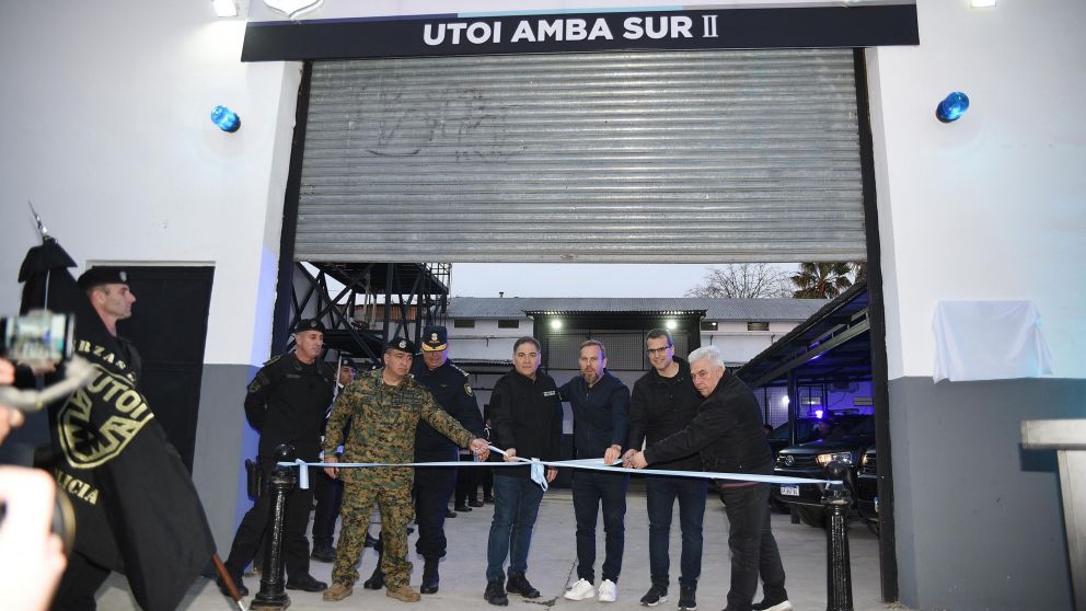 Granados y Alonso inauguraron la nueva base de la Unidad Táctica de Operaciones Inmediatas en Ezeiza