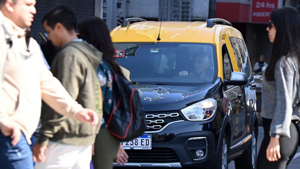 EL 91% DE LOS ENCUESTADOS DIJO HABER REDUCIDO GASTOS EN TAXI.