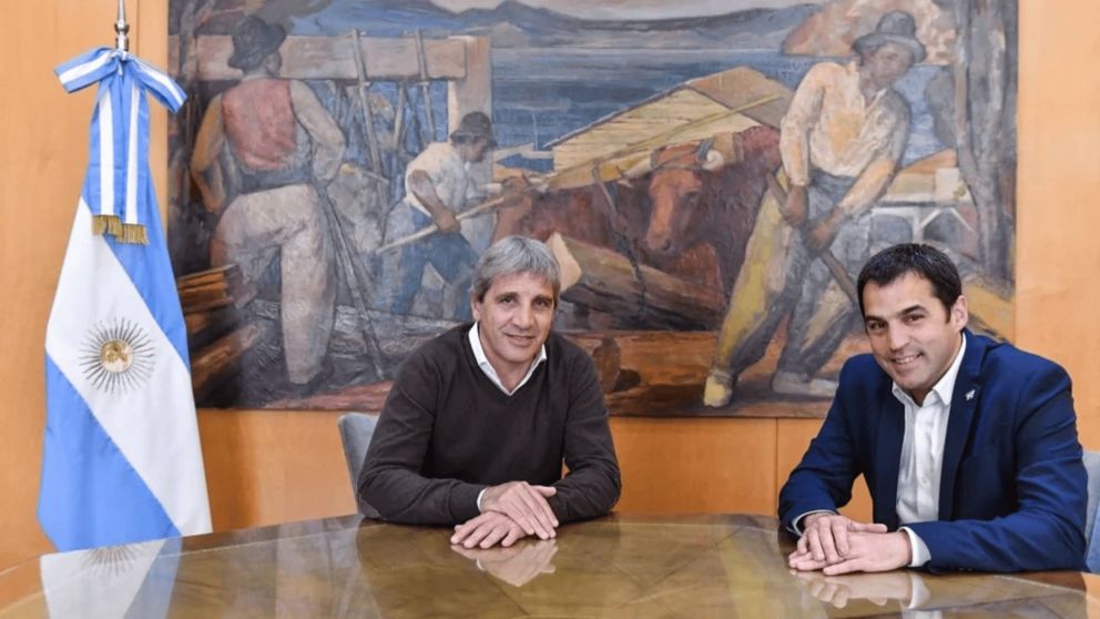 Luis Caputo recibió al intendente de San Isidro, que se sumó a la eliminación de tasas municipales