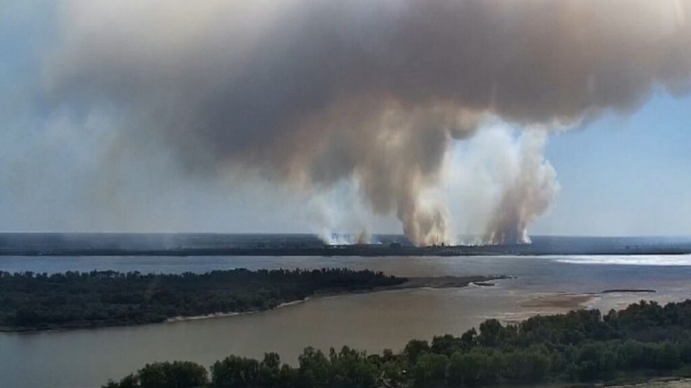 El SMN había emitido el lunes pasado una advertencia porque el humo de los incendios iba a impactar en el país.