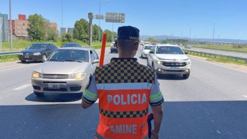 Las licencias de conducir otorgadas por 12 municipios y comunas de Córdoba no se consideran válidas para conducir en rutas provinciales y en otras jurisdicciones.