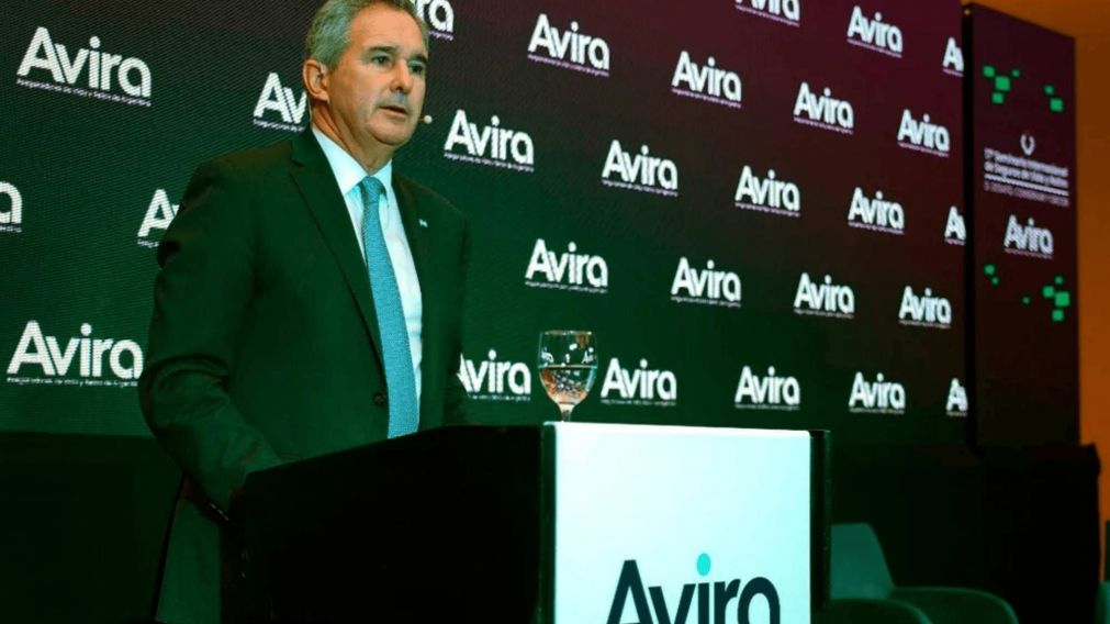 El secretario de Finanzas asegur� que el Gobierno no levantar� el cepo �hasta que no estemos seguros�