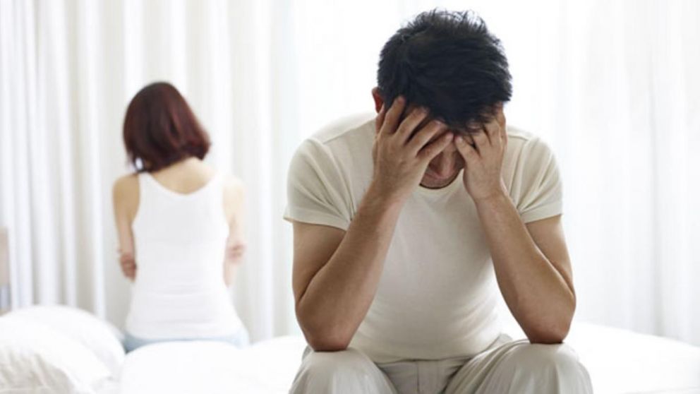 ¿Cómo afecta la economía de una pareja en sus relaciones íntimas?