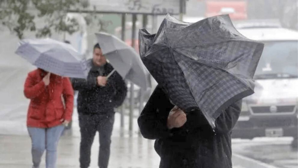 Además de lluvias y nieve, algunas provincias enfrentarán FUERTES VIENTOS, según el SMN (Imagen ilustrativa).