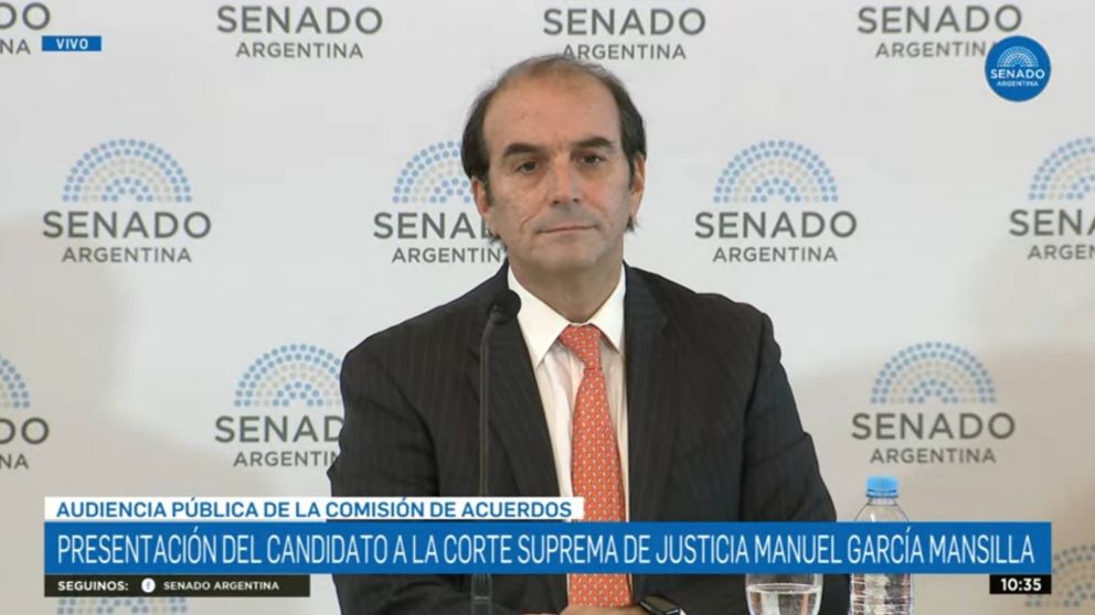 El abogado Manuel García Mansilla defiende su candidatura a la Corte Suprema.