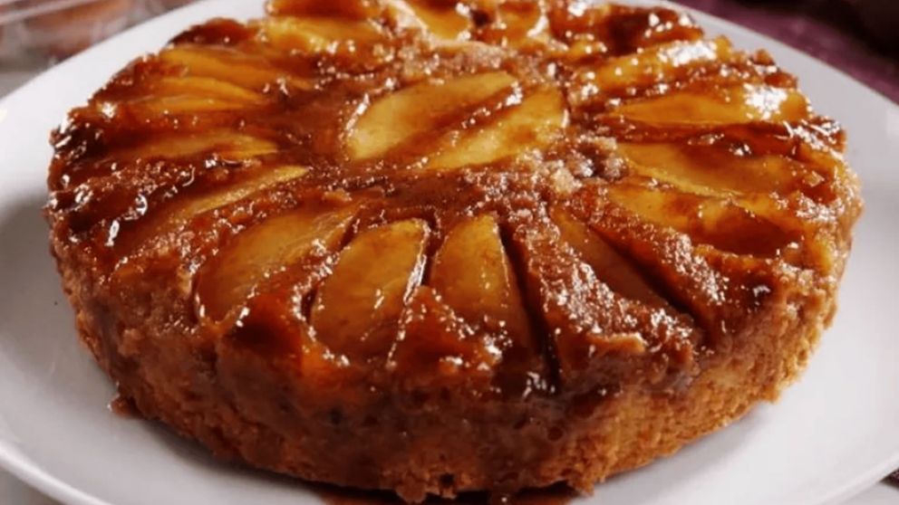 La torta de manzana a la sarten que evita que prendas el horno y sale exquisita.
