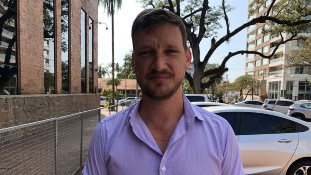 Germ�n Kickza est� acusado de pedofilia y es buscado intensamente.