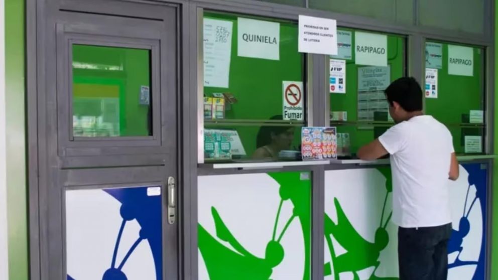 Un hombre prefiri� cobrar solo una parte de su premio de loter�a.