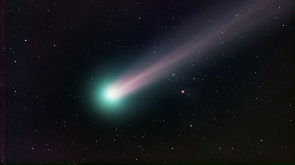 El "cometa del siglo" cada vez más cerca de la Tierra.