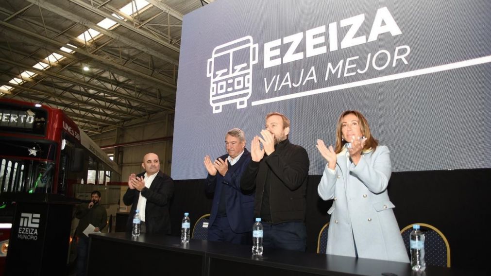 El mandatario y el Ministro de Transporte bonaerense encabezaron el lanzamiento.