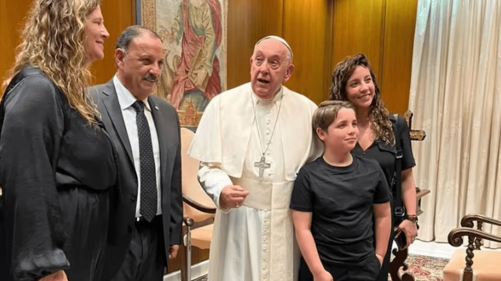 El papa Francisco recibió a Ricardo Quintela en el Vaticano.