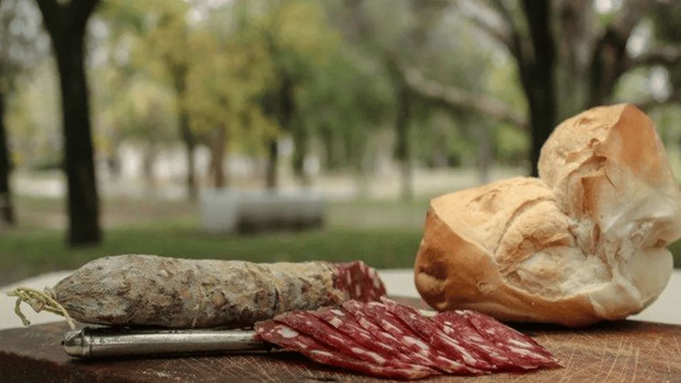 El para�so de los embutidos que queda a pocos kil�metros de la ciudad.