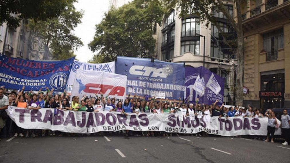 El Gobierno ofreció un aumento del 3% para agosto y otro 2% en septiembre, pero los gremios universitarios lo consideraron insuficiente.