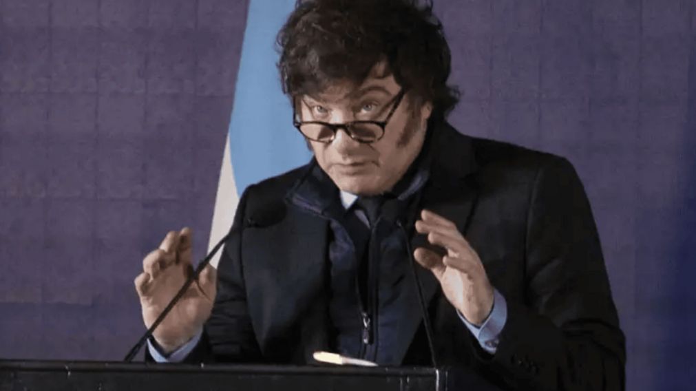 Javier Milei se refirió al último video de Alberto Fernández y Tamara Pettinato.