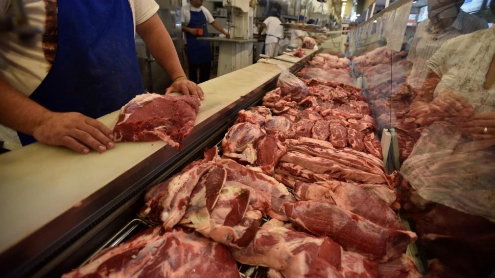 EL CONSUMO EN EL MERCADO INTERNO FUE EL M�S BAJO DE LOS �LTIMOS 26 A�OS, SEG�N INFORM� CICRA.