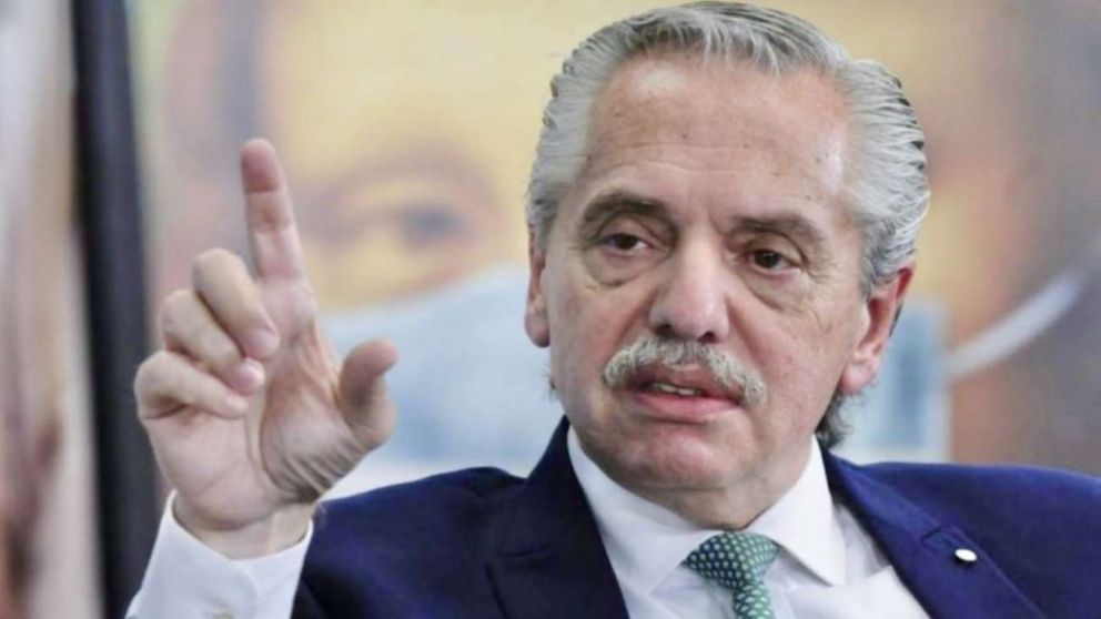 En medio de la denuncia contra Alberto Fernández, dan a conocer la presunta visita de una azafata a Quinta de Olivos.