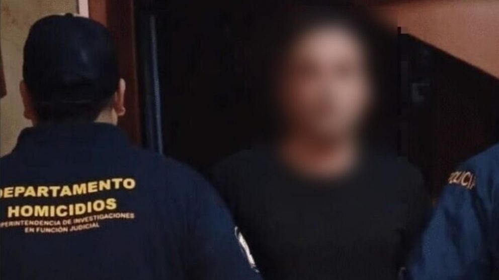 Este es el sujeto que fue apresado por los investigadores policiales.