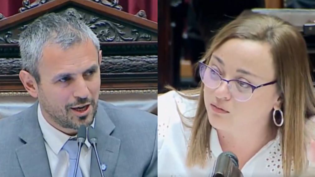 Ambos legisladores intercambiaron palabras en plena sesión.