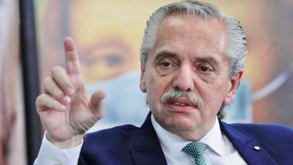 Según el ex presidente, su ex pareja fue "incentivada" a denunciarlo.