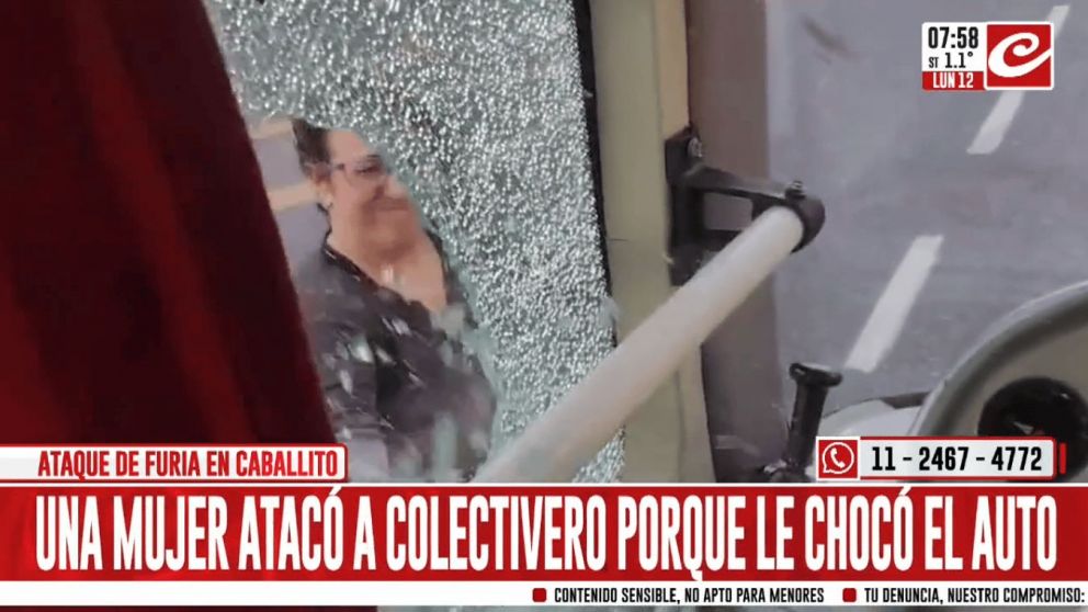 Insólito ataque de una conductora contra un colectivero en Caballito.