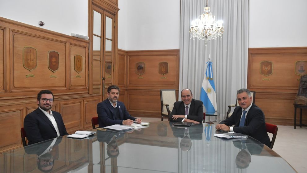 Guillermo Francos recibió en Casa Rosada a Carlos Bianco.