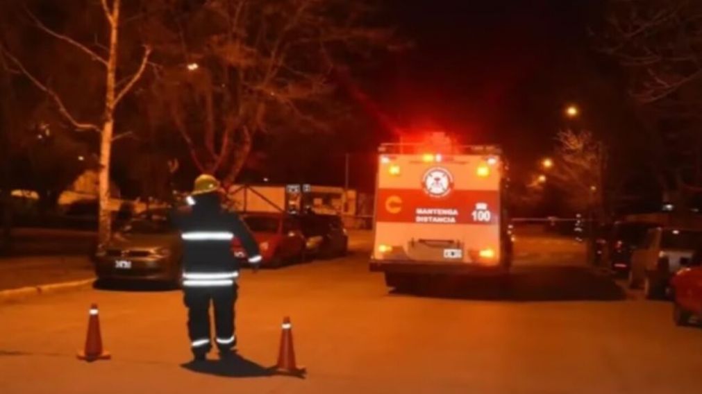 El menor murió por la inhalación de monóxido de carbono (Sur Santiago).