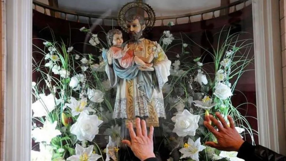 San Cayetano: comenzó la previa a la vigilia para pedir "pan y trabajo" en las parroquias