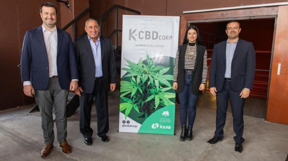 En una sociedad del Grupo Olmos y el Grupo Vila, Mendoza Inaugur� el primer cultivo de cannabis indoor a gran escala.