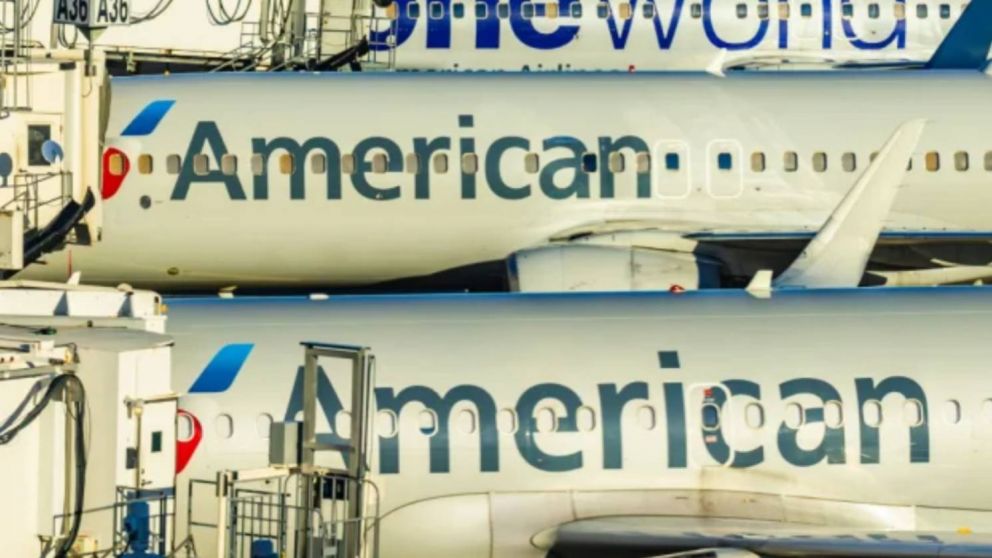 Hay 1.000 argentinos varados en Estados Unidos por cancelaciones de vuelos de American Airlines.